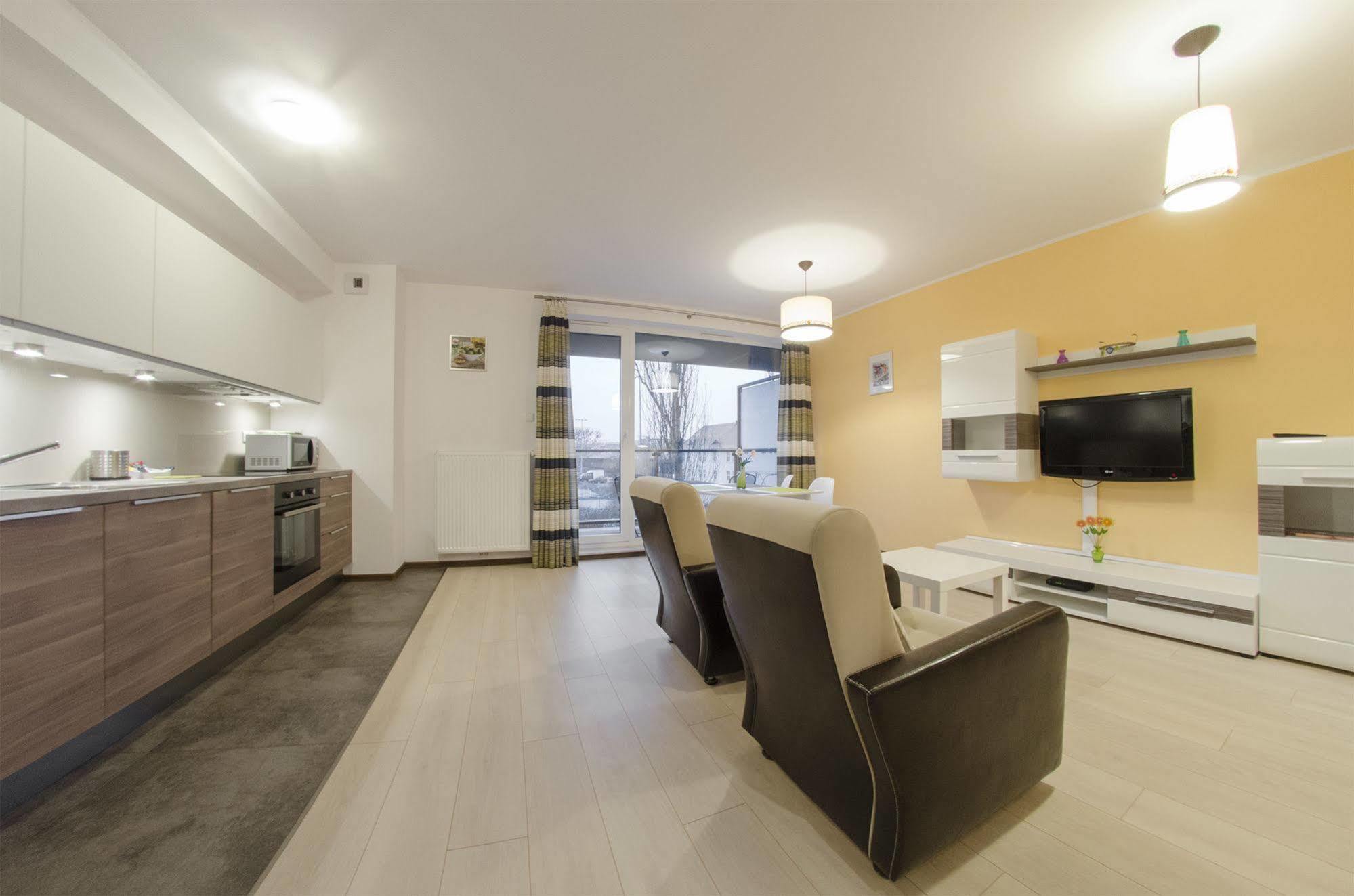 Dom & House - Apartments Chmielna Park Gdansk Exterior photo
